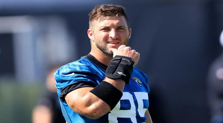 Tim Tebow, Professional Athletes