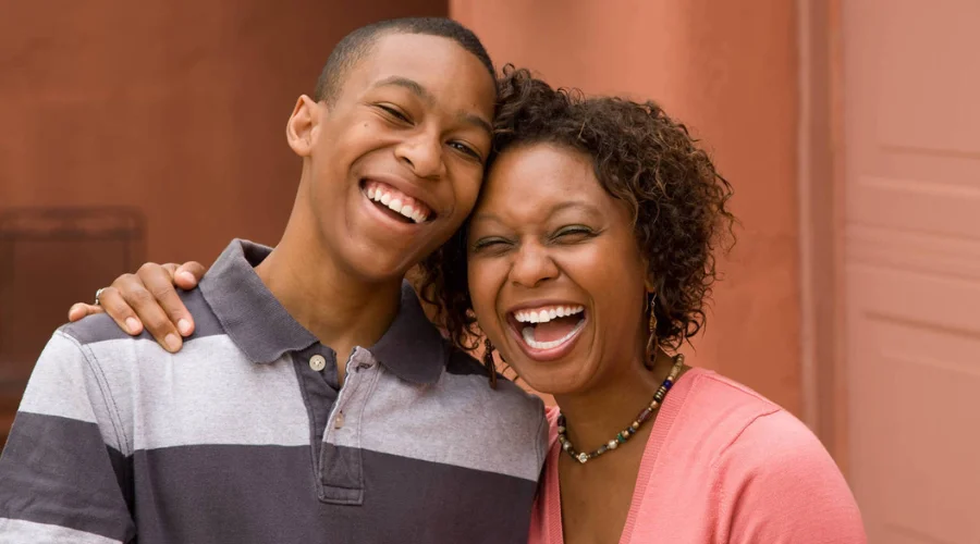 Black Mom and Son Photoshoot Ideas 