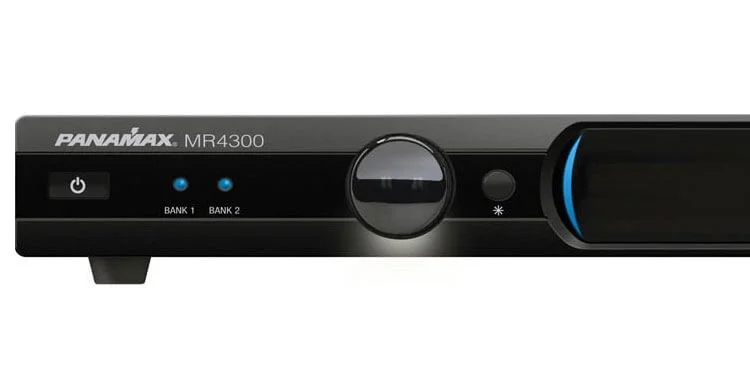 Panamax MR4300