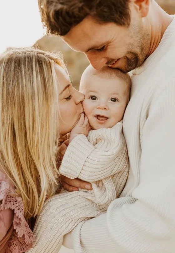 Kissing Pose With Your Baby, Family Photoshoot